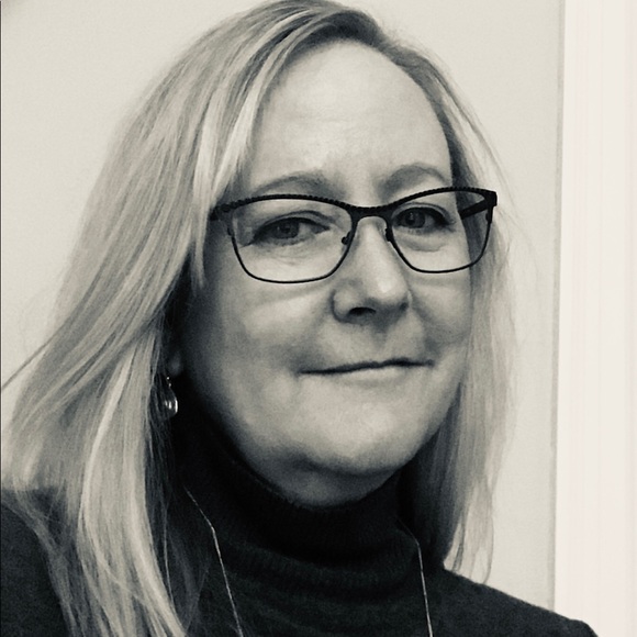 Meet your Posher, Patti - Picture 1 of 1